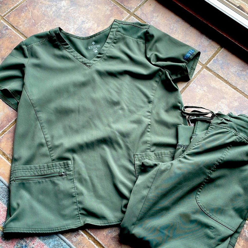 Med Couture Touch Scrubs